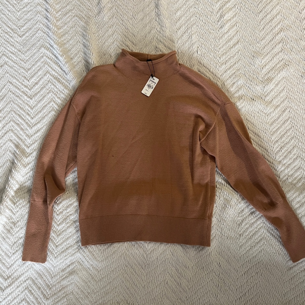 Express Sweater/ Work Attire/ Warm